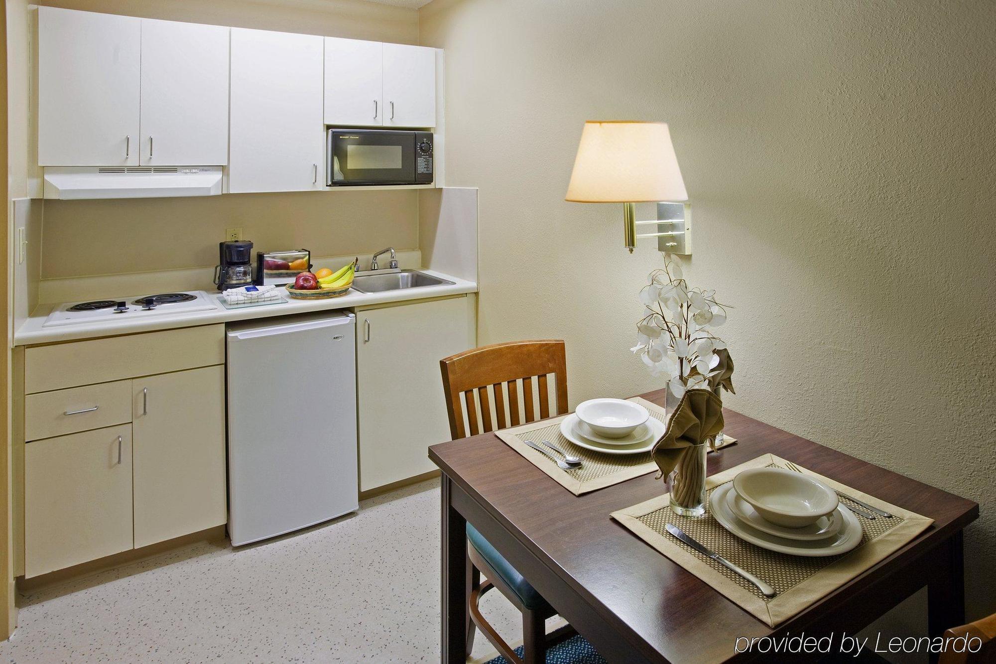 Hometowne Studios By Red Roof Spartanburg - Asheville Highway Southern Shops Habitación foto